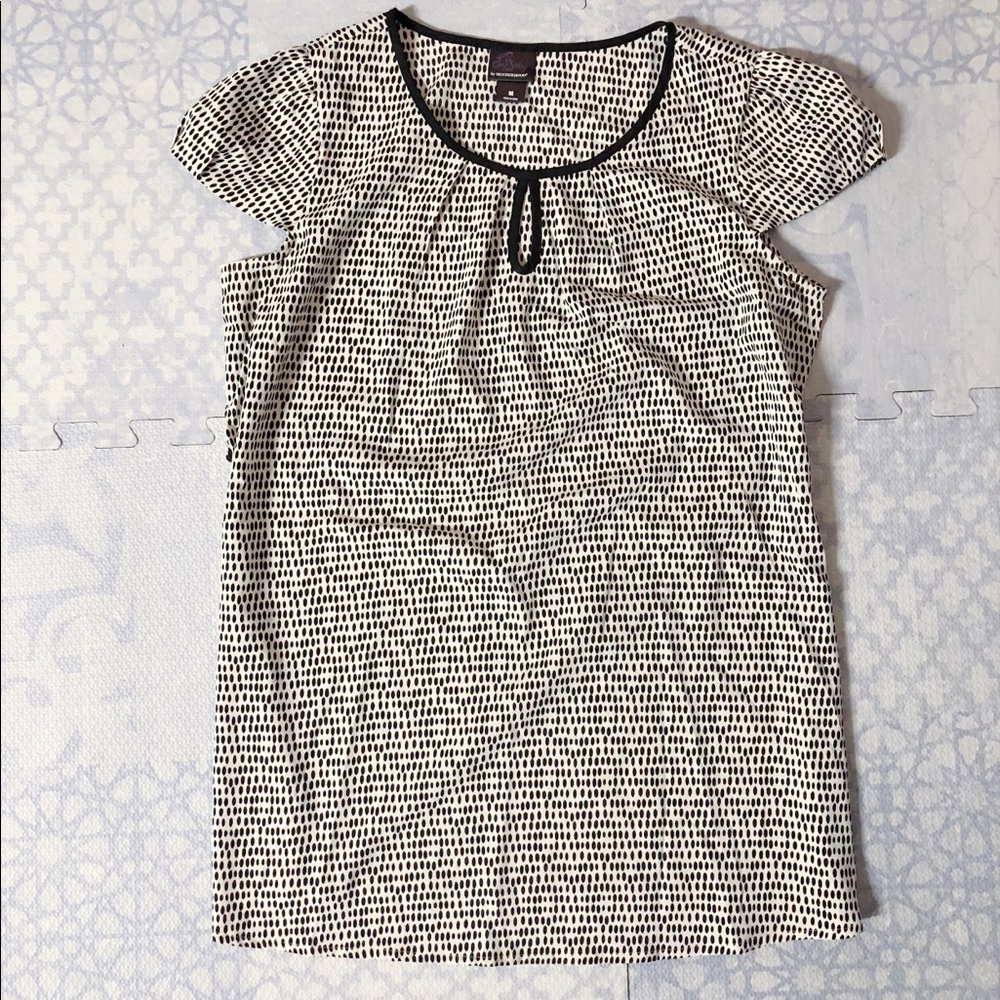 Oh baby by motherhood maternity keyhole top